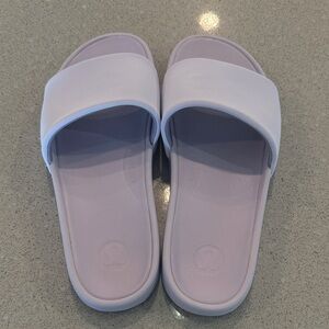 lululemon athletica Restfeel Slides